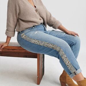 Anthropologie Pilcro cheetah patchwork trim distressed The Slim Boyfriend Jeans